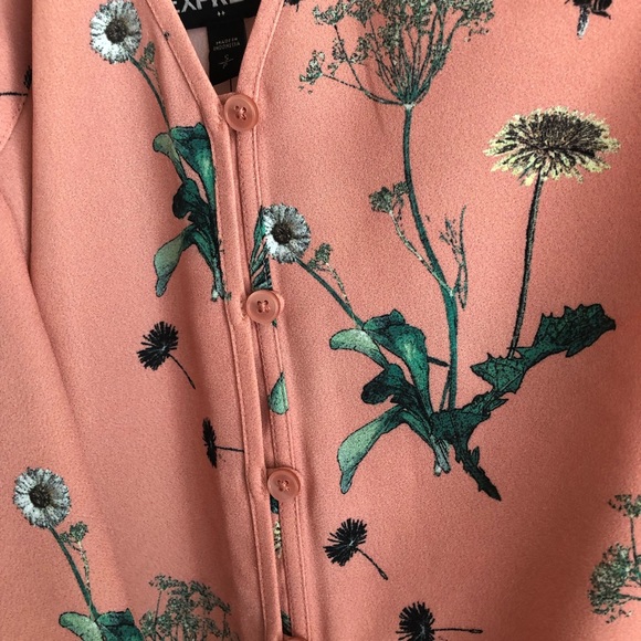 Express floral off-the-shoulder blouse-NWT - Picture 4 of 5